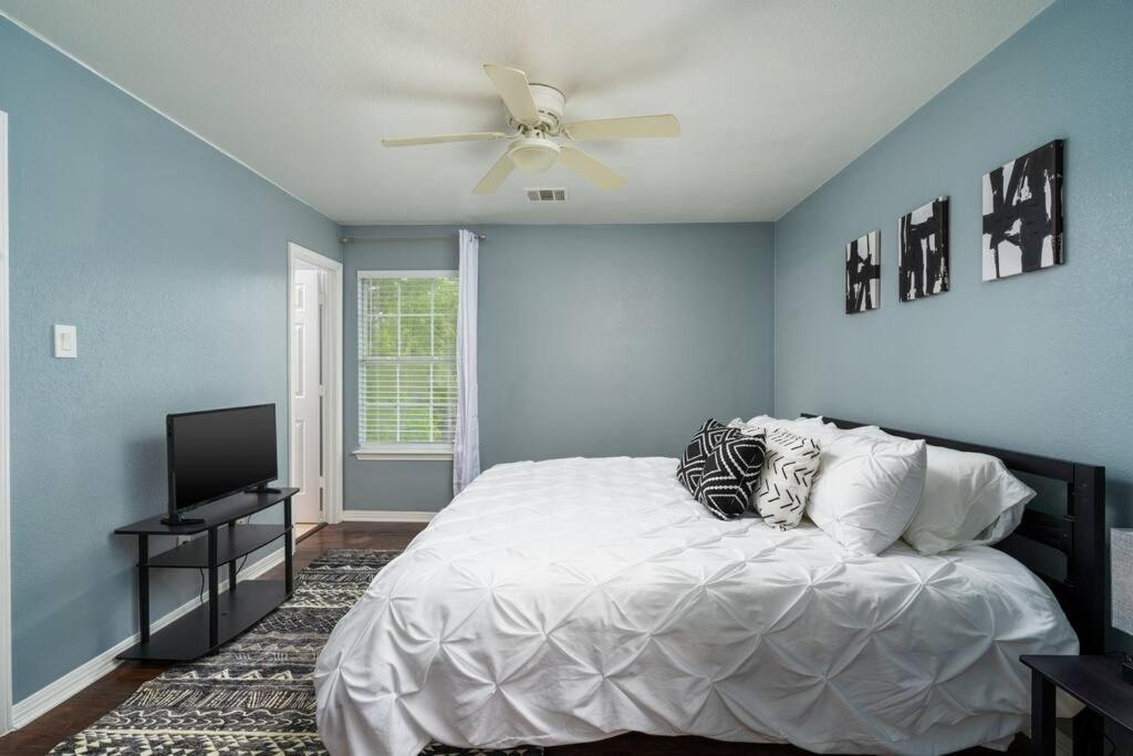 Elegant/4Miles To Downtown/Gameroom & Firepit Austin Luaran gambar