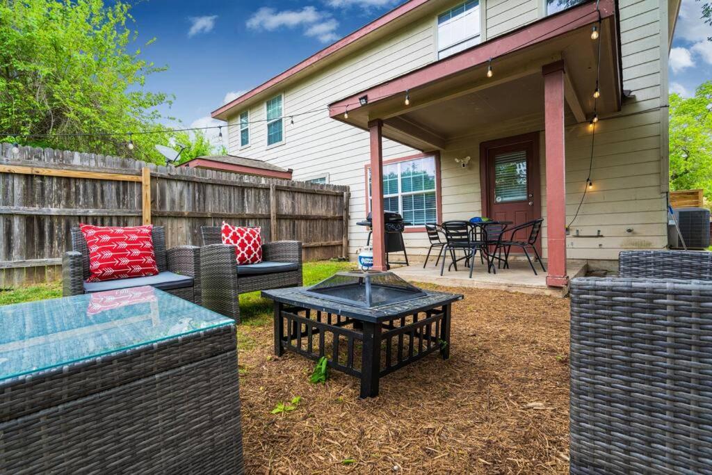 Elegant/4Miles To Downtown/Gameroom & Firepit Austin Luaran gambar